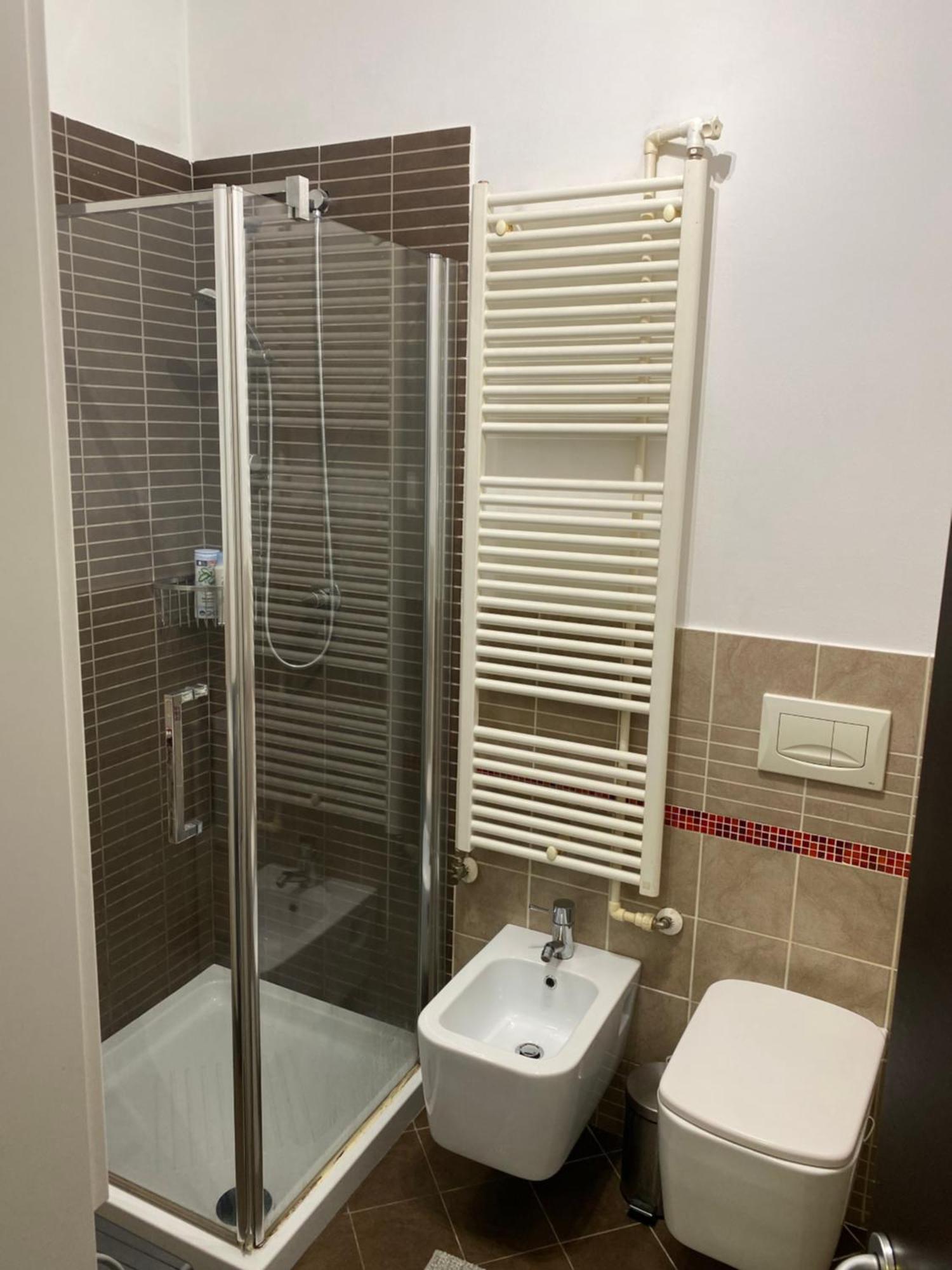 Royal Suite Unirii-2 Bdr Apartment Bucarest Extérieur photo