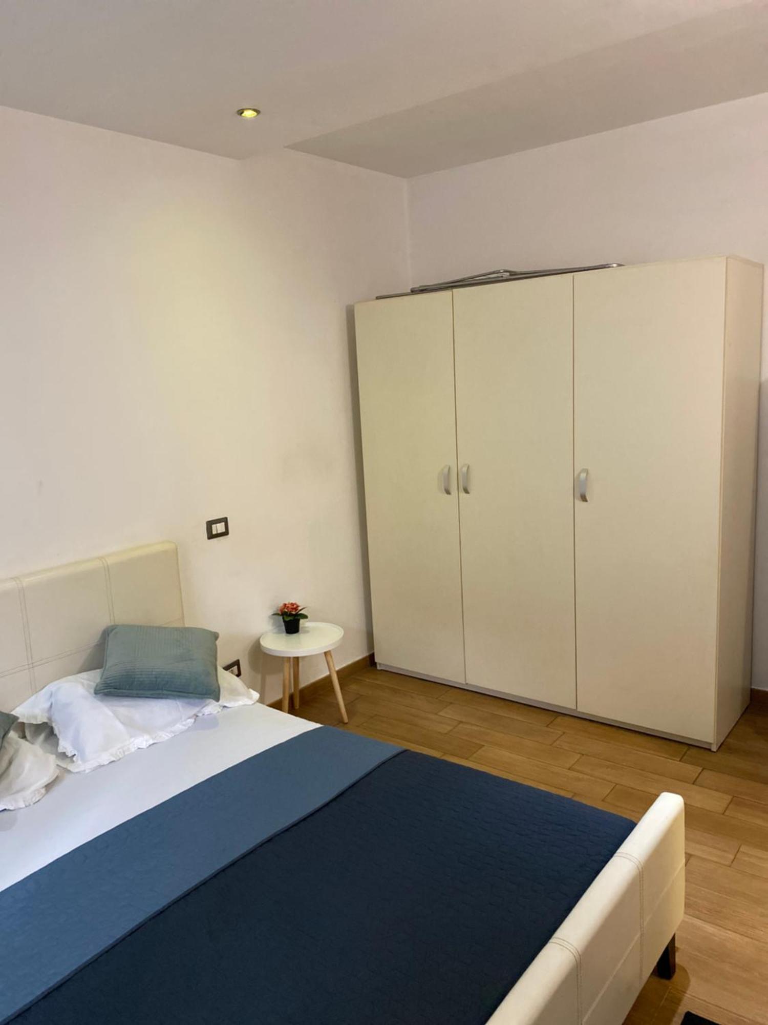 Royal Suite Unirii-2 Bdr Apartment Bucarest Extérieur photo